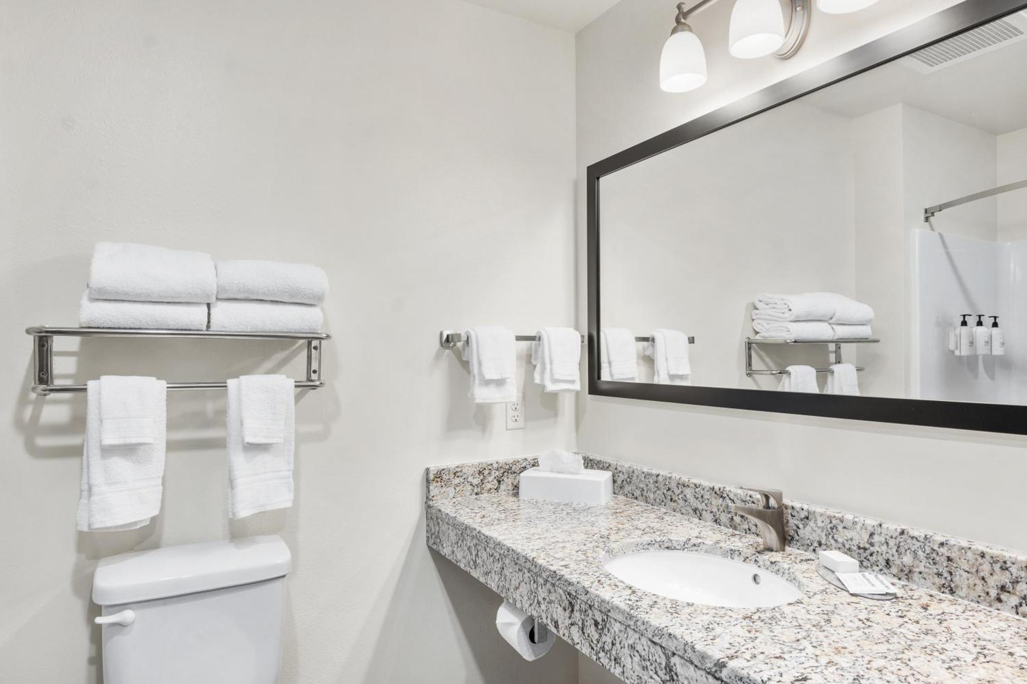 Cobblestone Hotel & Suites - Denmark ภายนอก รูปภาพ